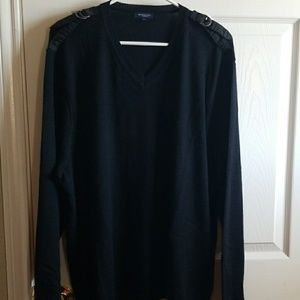 Burberry Men's light weight sweater